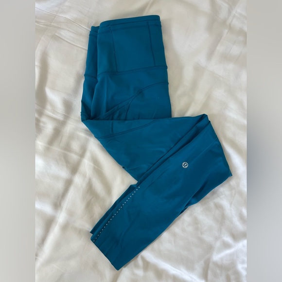 Lululemon fast and free size 4 - Picture 2 of 5